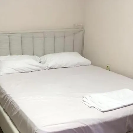 Hostel Royal Opposite Nalu Bar *