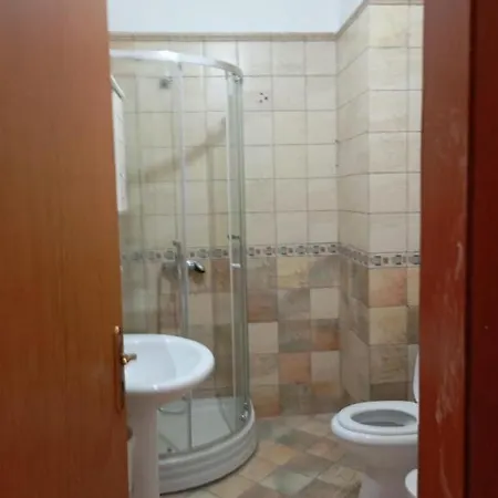 Royal Хостел *