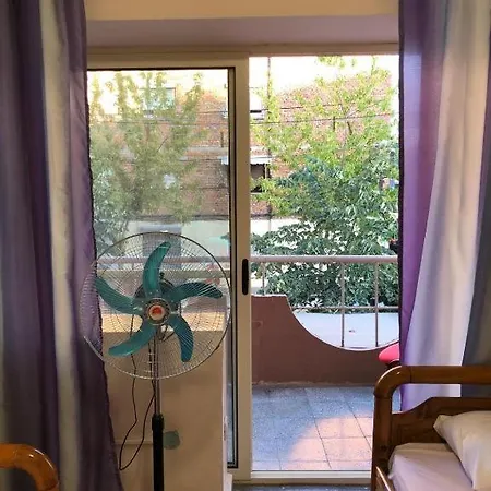 Vandrarhem Royal Tirana