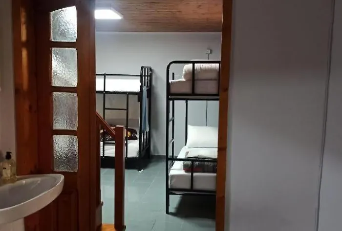 Royal * Τίρανα