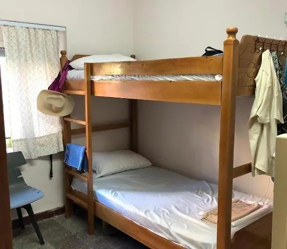 Hostel Royal Τίρανα